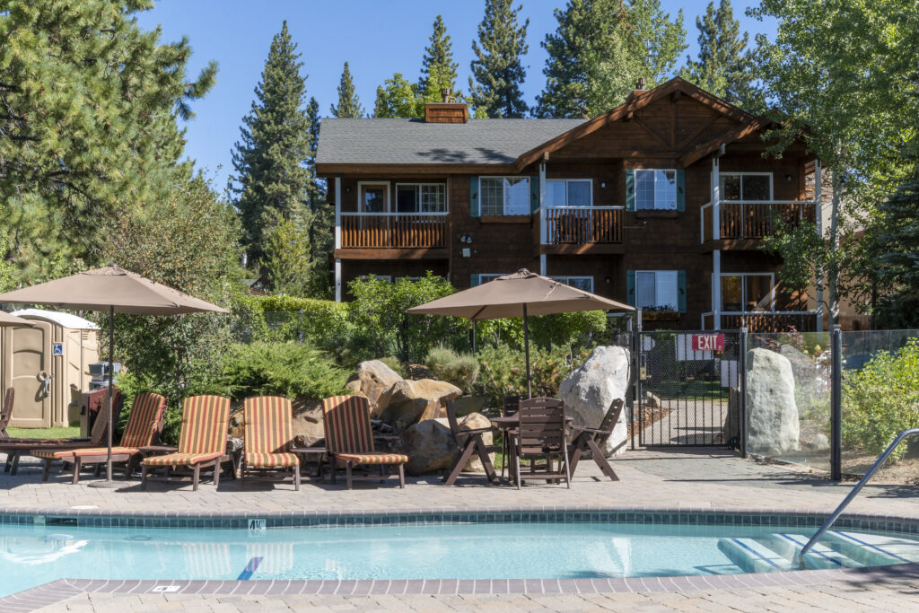Red Wolf Lakeside Lodge Property, furniture and pool